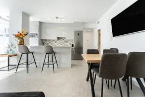 Appartement 'Apartamento Miguel Marquez Casajari' avec terrasse privée, Wi-Fi et climatisation - Image 4