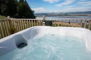 Luxurious Snug with hottub which sleeps-2 in Fife - Image 4