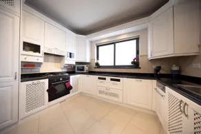 Seafront beautiful 3 bedroom with balcony KDOU1-1 - Image 5