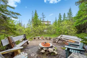 3BR Sunny Meadow Hideaway Near Lake Huron - Image 3