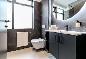 B2 - One Bedroom Apartment with Balcony - Image 4