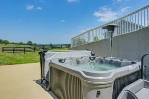 Sprawling Kentucky Getaway w/ Pool & Hot Tub! - Image 3