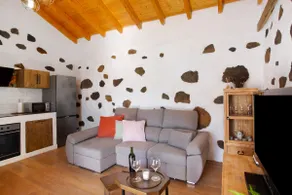 Tito and Teresita's House - Image 3