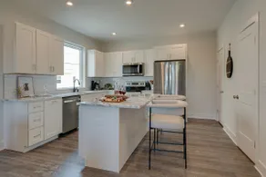 Boho Blues 5627-Near Broadway–Sleeps 6 - Image 2