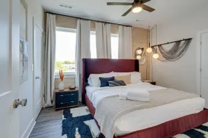 Boho Blues 5627-Near Broadway–Sleeps 6 - Image 5