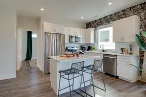 Jungle Country 5625–Modern Charm-Sleeps 8 - Image 3