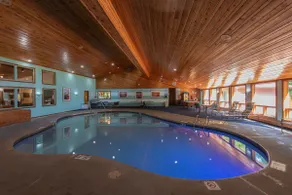 The Rushes 2BR Condo w Indoor Pool and Sauna - Image 5