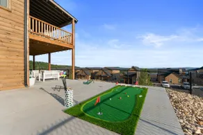 NEW! Light + Bright! Amazing View . Pet-friendly! - Image 2