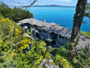 Oceanfront Oasis Luxury Family Retreat - Image 2