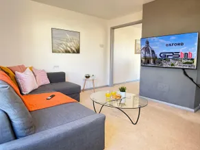 Charming 3Bedroom villa, Garden-WiFi-Netflix - Image 4
