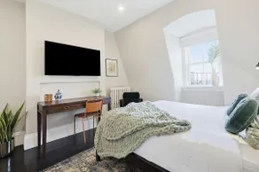 The Chester: Urban Luxury, Modern Design - Image 3