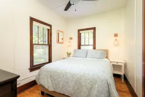 The Cowdry Cottage - Pet-Friendly - Canoe - Bikes - Image 4