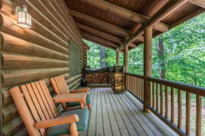Peaceful 3-BR Cabin 40-Min to Stratton - Image 3