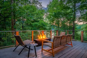Magical A-Frame*Lake View*Hot Tub*PARKING - Image 3