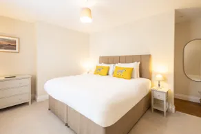 Host & Stay - Hotspur Street - Image 3