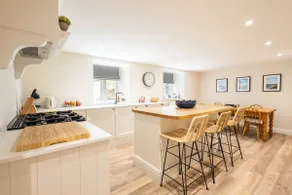 Host & Stay - Hotspur Street - Image 2