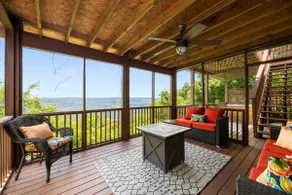 The Peach Bluff | Hot Tub | Gorgeous Bluff Views! - Image 3