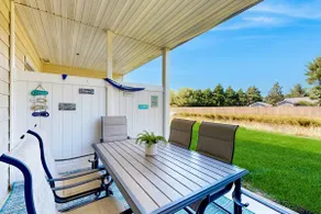 Summerlyn Condo shared pool patio washer dryer - Image 2