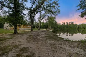 Lake-Pool & Close to Chappapeela Sports Park - Image 4