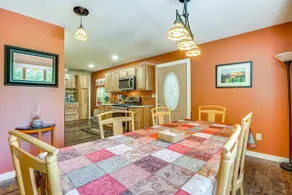 Wilmington Retreat Near Trails, Skiing & Festivals - Image 5