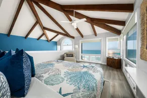 Renovated Oceanfront Family home w/ AC and Firepit - Image 4