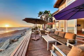 Renovated Oceanfront Family home w/ AC and Firepit - Image 3