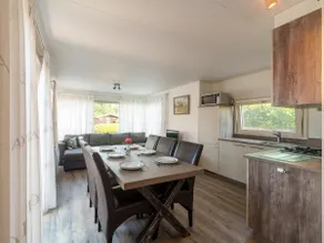 Spacious waterfront chalet including a sloop - Image 3