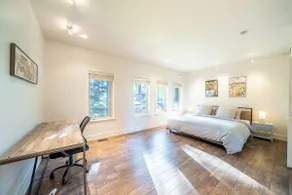Bend Condo -2 King Bed/2ba -Near Old Mill District - Image 4