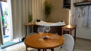 Romantic Loft Beach Access Air Conditioning - Image 3
