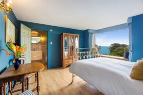 Umbrella Pines - Clifftop Views - Image 4