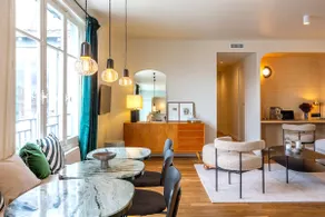 Sublime views AC. Tronchet II by Habitat Parisien - Image 2