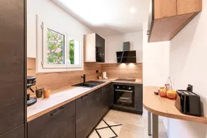 Libertà - Air-conditioned portico apartment, close to the beach - Image 3