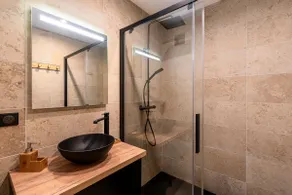 Libertà - Air-conditioned portico apartment, close to the beach - Image 5