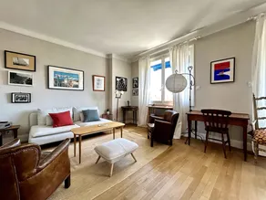 Masséna - 2 bedroom apartment, balcony and parking - Image 2