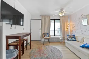 The Queen's View by Brunswick Vacation Rentals - Image 4