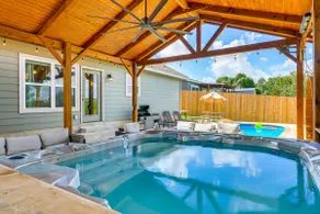 Pool, Spa, Sauna & Arcade! Canyon Lake Home - Image 4