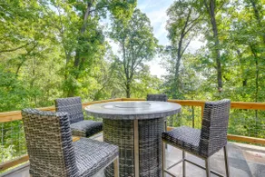 Modern Nellysford Getaway w/ View: Deck & Fire Pit - Image 2