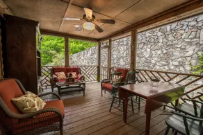 Stylish 3BR Log Cabin w/ Fire Pit | Near Trails | - Image 4