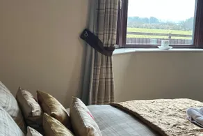 wonderful 4 bedroom cottage sleeps 8 - Image 3