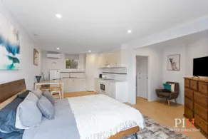 Charming Cowes Family Home - Steps to Beach - Image 5