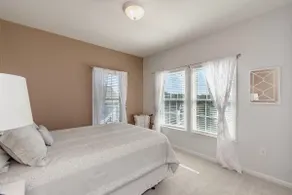 3br Townhouse near VT/Restaurants/Hiking Trails - Image 2