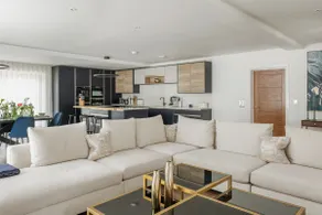 Blooms House - Cookswood - Image 3