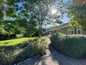 The Woolshed Estate am Tata Beach - Image 2