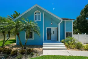 Jupiter Retreat w Private Pool - Image 2