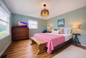 Relaxing Cozy Getaway! Only 300 Feet To The Beach! - Image 4