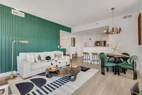 Penthouse Perfection with Unmatched Skyline Views - Image 4
