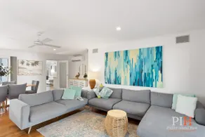 XARA Modern Luxe Villa with Ocean View - Image 5