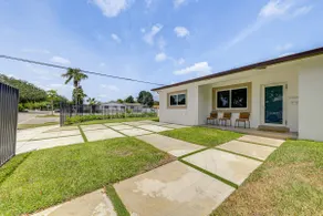 Chic North Miami House about 7 Mi to Hard Rock Stadium - Image 3