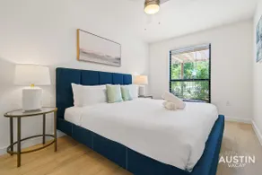 Prime ATX Location! Steps to Coffee & Eats + More! - Image 4