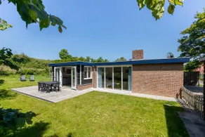 Vacation home on Lake Veere with a sunny garden - Image 2